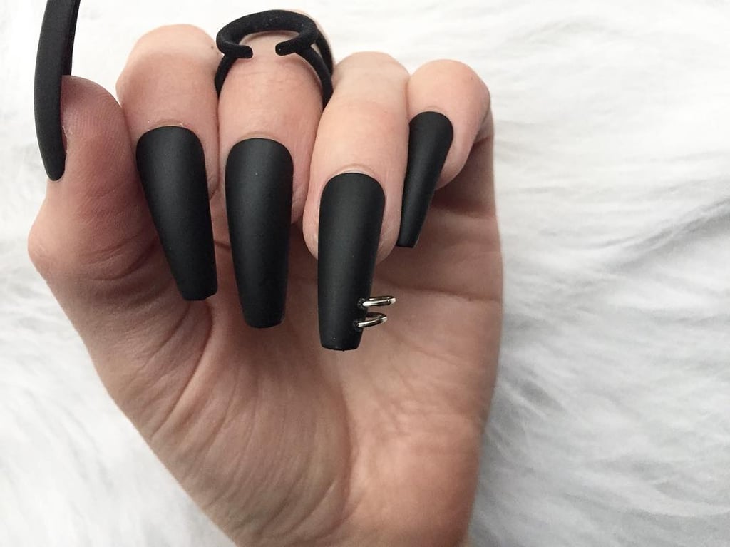 пирсинг ногтей