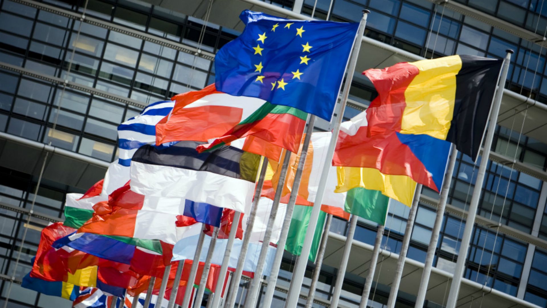 uid_c49394a166d8425b810ad92b369d6f9d1591348861960_width_1920_play_0_pos_0_gs_0_height_1080